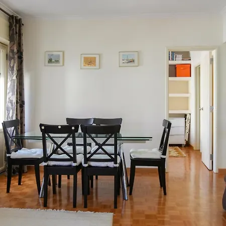 Serene Beachside 1bd Centro Historico